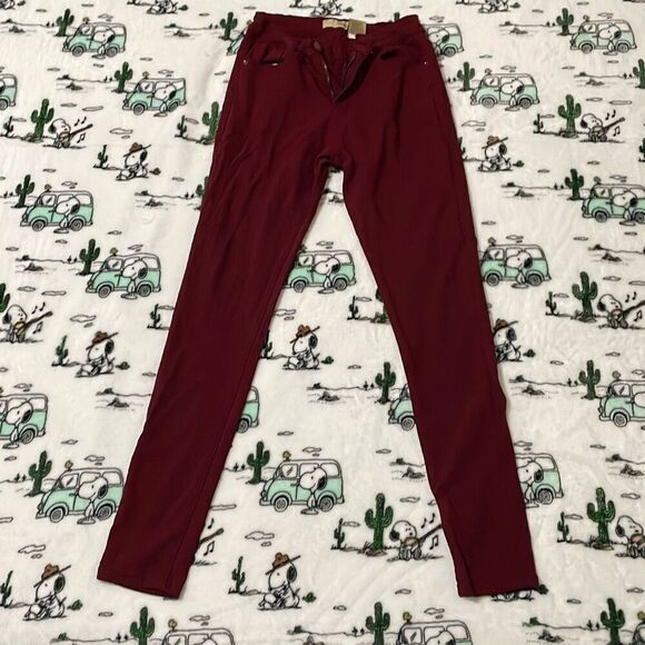 Hybrid & company skinny jeans burgundy size medium preowned - Picture 1 of 12